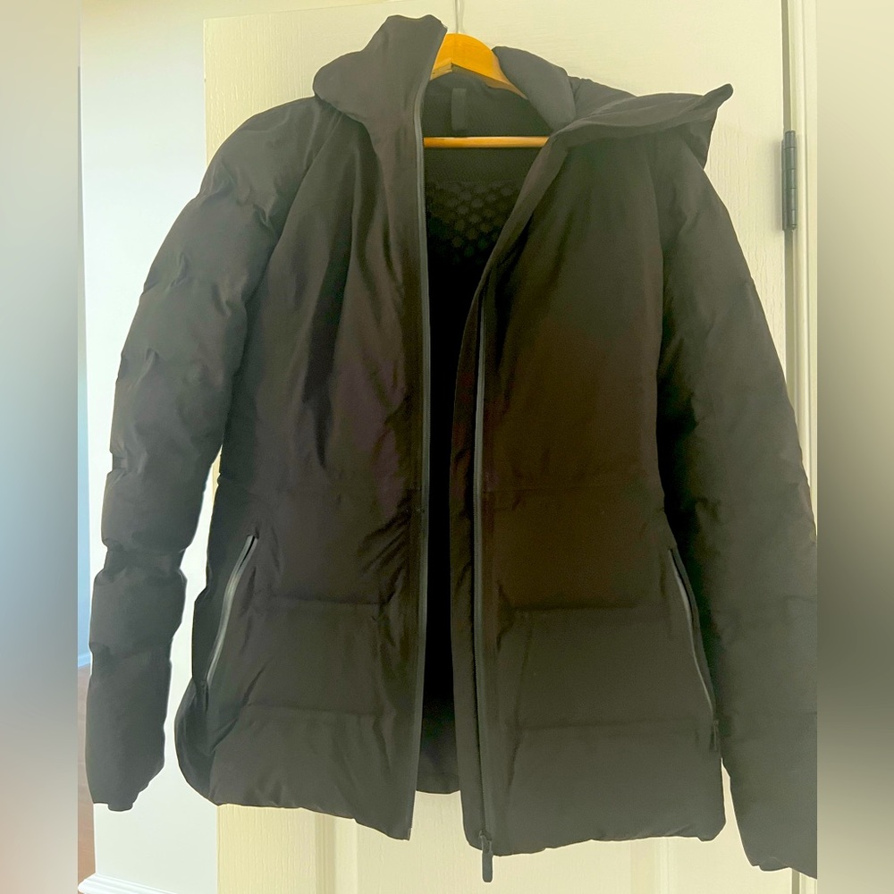 Women’s Lululemon Puffer Jacket Size 6